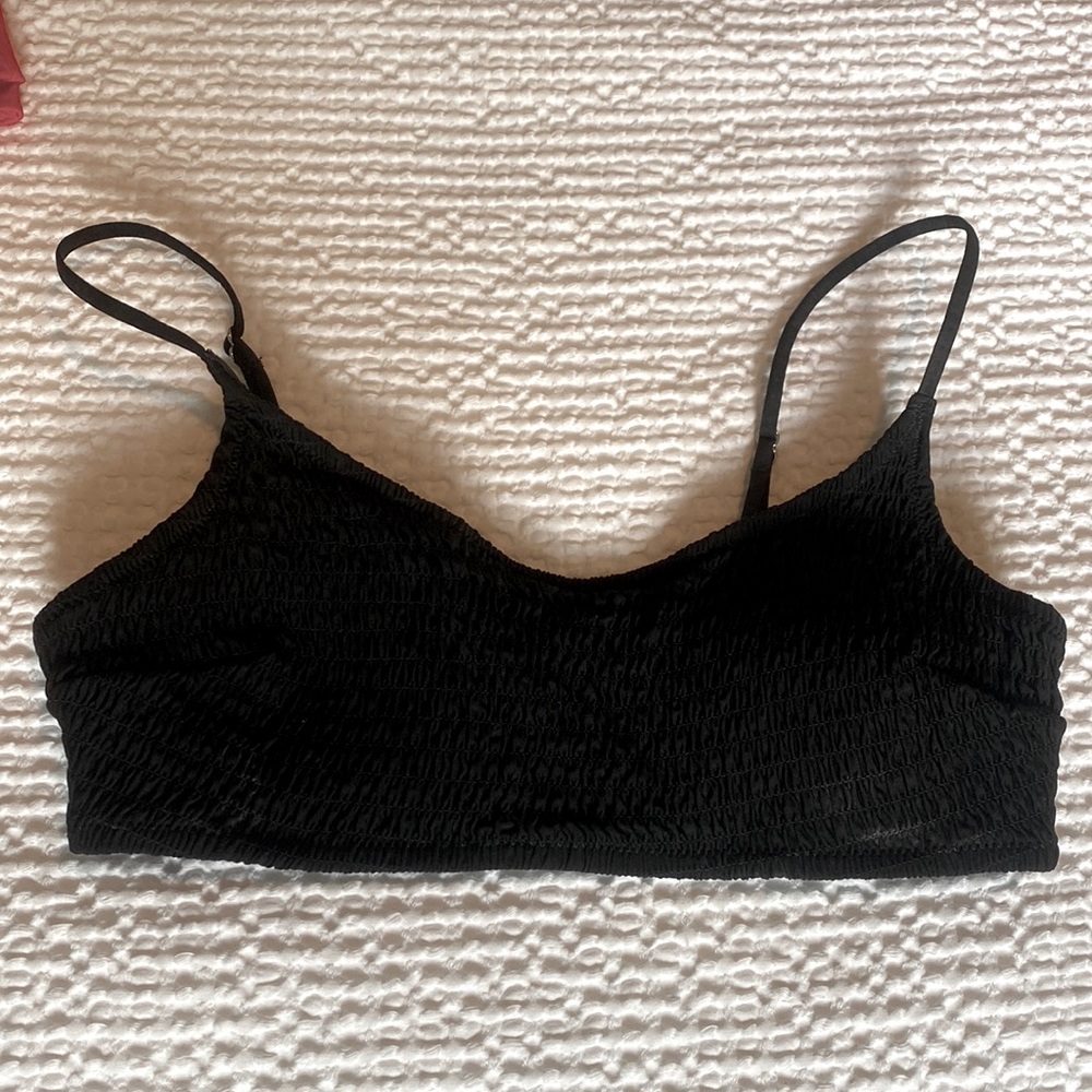 H&M swim top 8